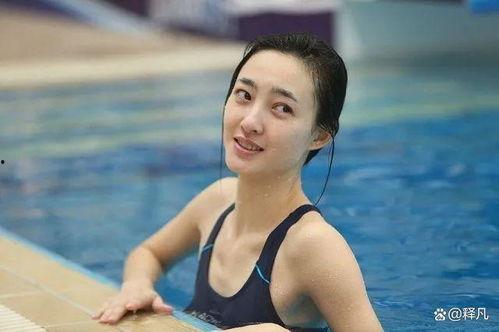 王丽坤泳装照片